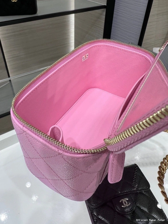 Hyper Peter CHAIN WITH SMALL VANITY CHANEL CHANELASSIC 0725